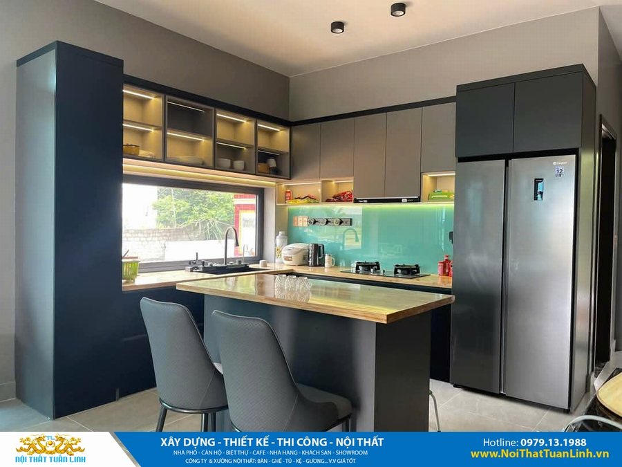 Nội Thất Tuấn Linh chuyên thiết kế thi công nội thất nhà bếp, tủ bếp nhà phố, căn hộ tại Bình Dương. Giá tốt cạnh tranh, chất lượng vượt trội, cam kết tư vấn – thi công – bảo hành uy tín, chuyên nghiệp.