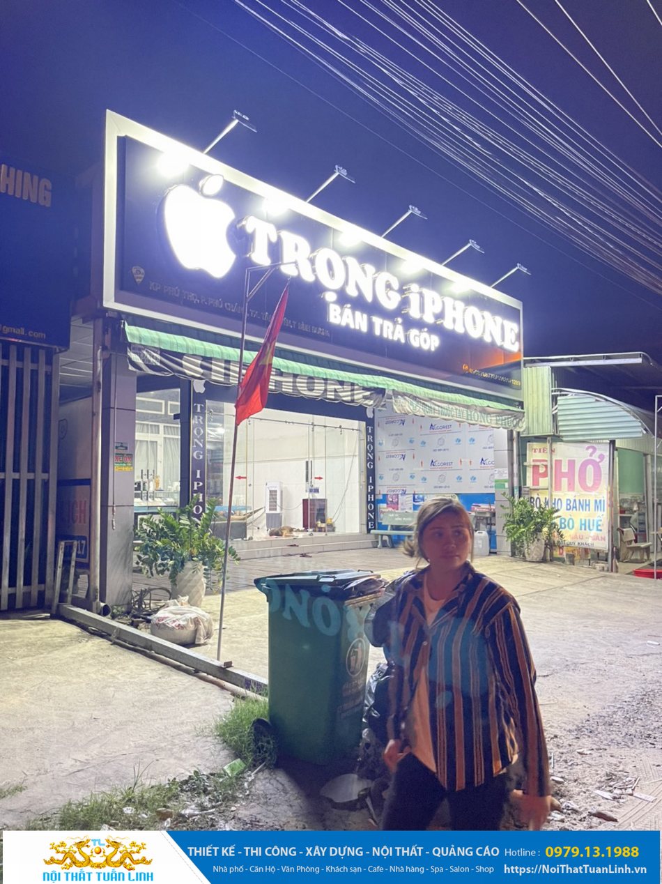 Thiết kế thi công bảng hiệu quảng cáo showroom điện thoại Bình Dương 2