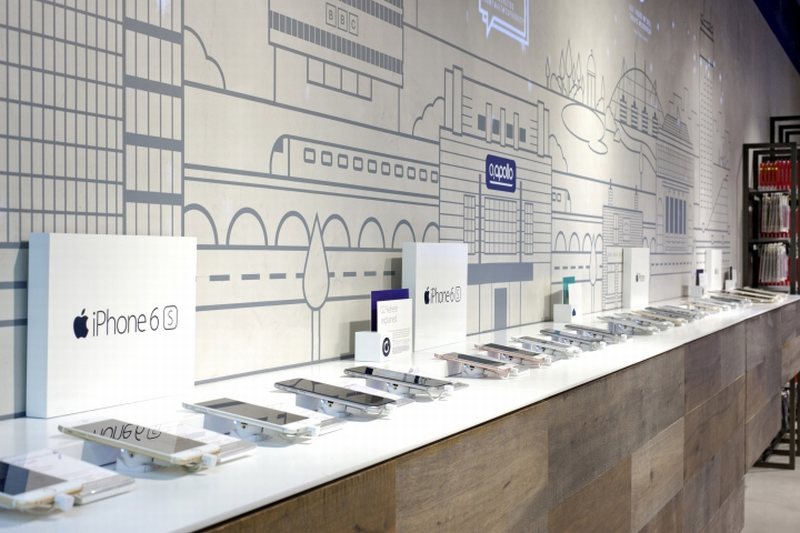 Thiết kế nội thất showroom điện thoại đẹp 6