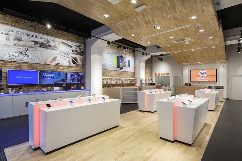 Thiết kế thi công nội thất showroom shop đẹp 5