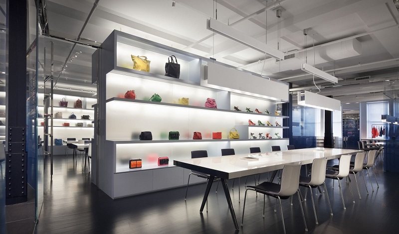 Thiết kế thi công nội thất showroom shop đẹp 8