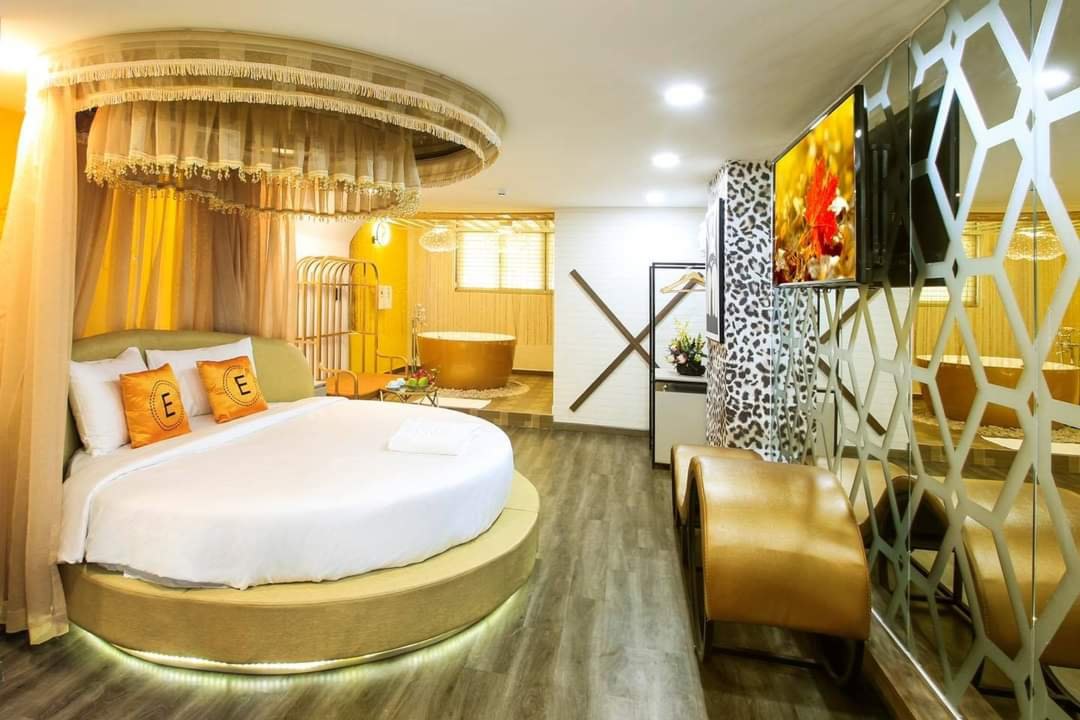 Dịch vụ thiết kế thi công nội thất khách sạn 4
