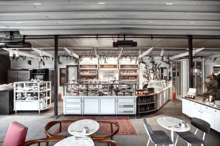 Thiết kế Quán cafe bánh với thiết kế độc đáo 8