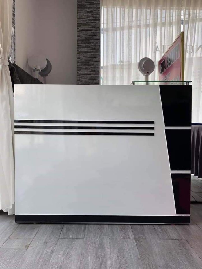 Xưởng sản xuất nội thất quầy tủ kệ gỗ dành cho salon tóc nail spa 33