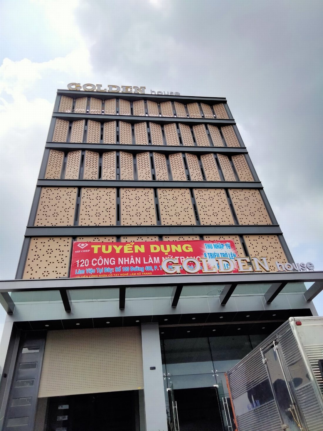 Thiết kế thi công bảng hiệu quảng cáo giá rẻ tại Bình Dương và TPHCM 9