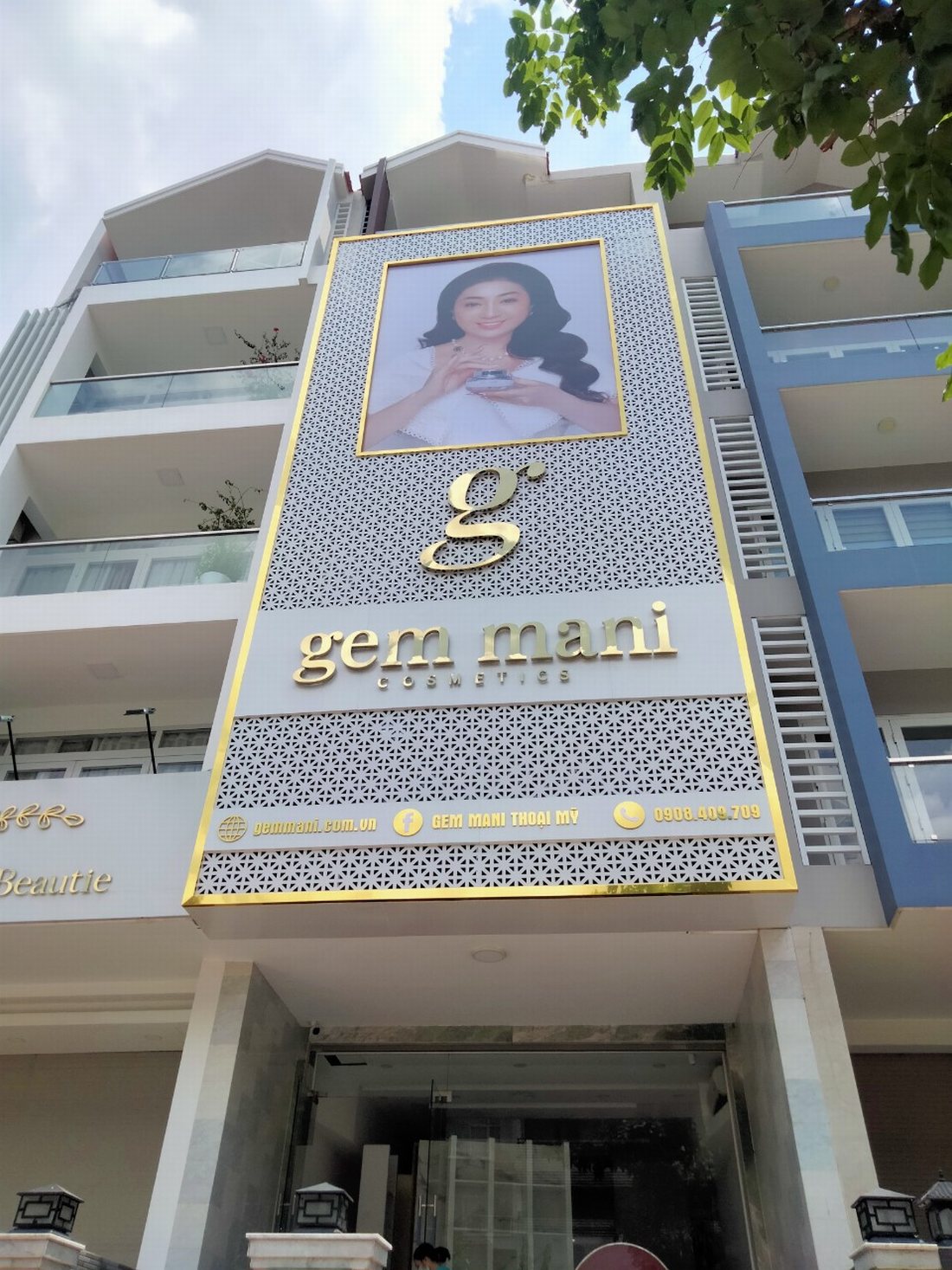 Thiết kế thi công bảng hiệu quảng cáo giá rẻ tại Bình Dương và TPHCM 3