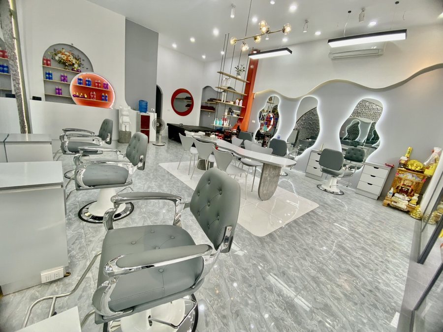 Thi công nội thất Salon tóc đẹp rẻ 1