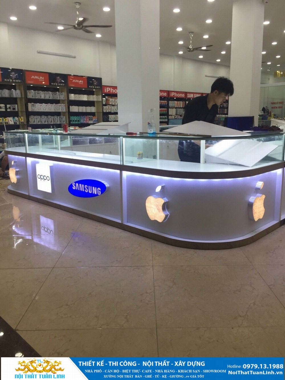 Báo giá thiết kế thi công showroom điện thoại tại Bình Dương 54
