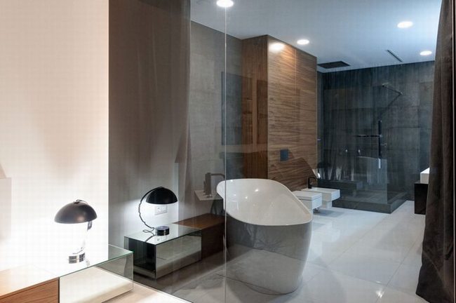 thiết kế nội thất phòng tắm kính cách ngân