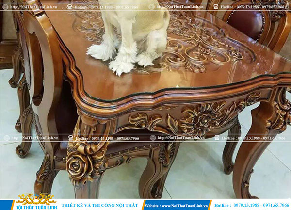 Bộ bàn ghế gỗ cổ điển
