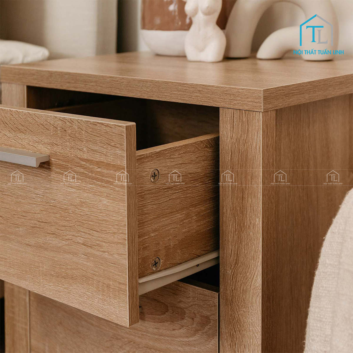 Tủ đầu giường MDF 2 ngăn kéo tay nắm kim loại phong cách hiện đại